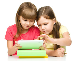 Image showing Children are using tablet