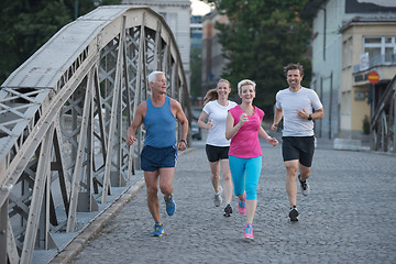 Image showing people group jogging