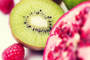 Image showing close up of ripe kiwi and other fruits