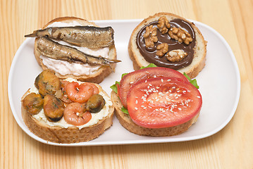 Image showing sandwiches on plate