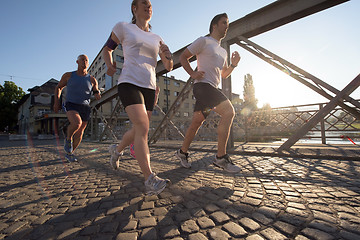 Image showing people group jogging