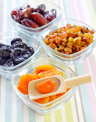 Image showing dried apricots, raisins and dates