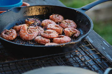 Image showing fried shrimps in a pan