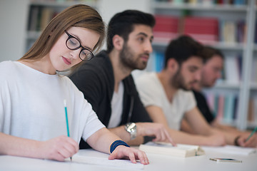 Image showing group of students study together in classroom