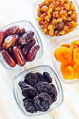 Image showing dried apricots, raisins and dates