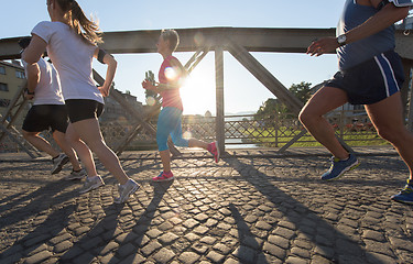 Image showing people group jogging