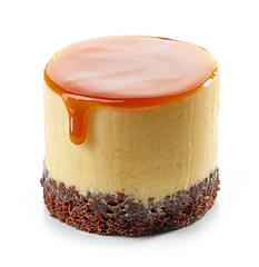 Image showing chocolate biscuit cake with caramel cream and sweet sauce