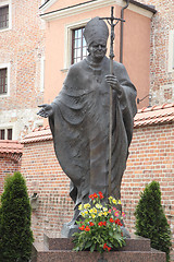 Image showing a monument to Pope