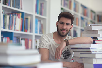 Image showing student study  in school library