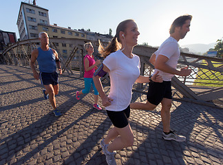 Image showing people group jogging