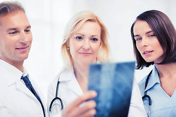 Image showing doctors looking at x-ray