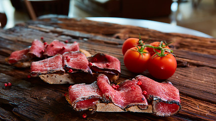 Image showing bruschetta with roasted beef