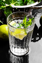 Image showing Drink with lime and mint