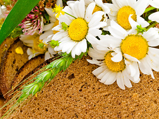 Image showing Bread With Camomiles