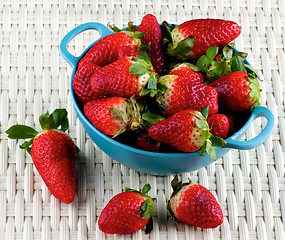 Image showing Big Ripe Strawberries