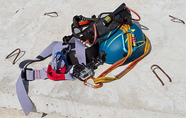Image showing Equipment for climbing and ropejumping