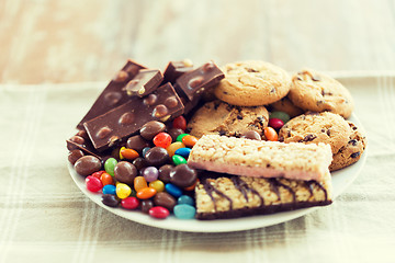 Image showing close up of sweets on table