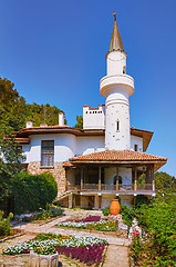 Image showing Mansion-house with Minaret