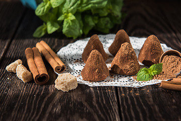 Image showing pyramid shape chocolate candies