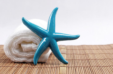 Image showing Starfish and towel
