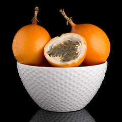 Image showing Passion fruit maracuja granadilla