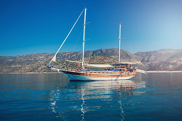 Image showing yacht on bay