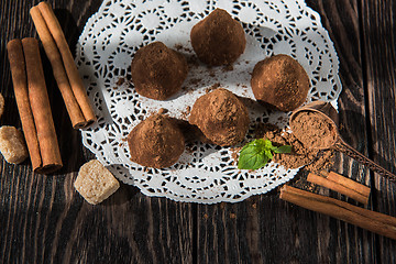 Image showing pyramid shape chocolate candies