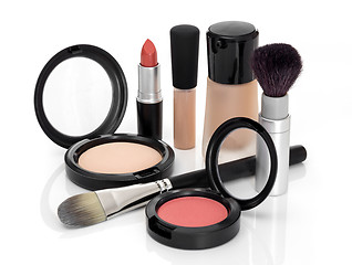 Image showing Makeup for fresh natural look