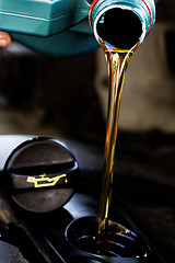 Image showing Fresh motor oil