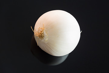 Image showing Three whole fresh raw white onions