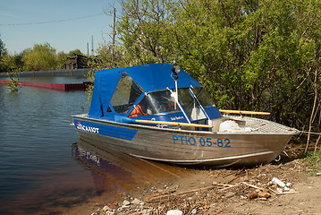 Image showing Motor boat and spring flooding in Russian village