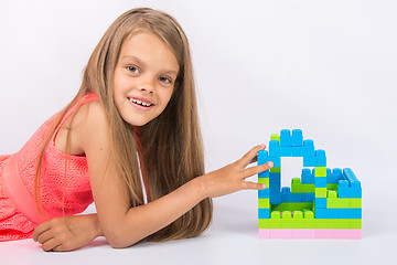 Image showing Seven-year girl has built a house of designer looks and fun in the frame