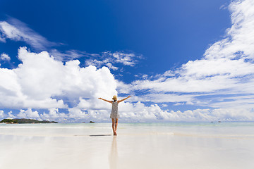 Image showing Enjoying the beach