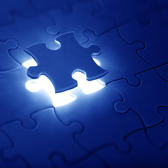 Image showing jigsaw puzzle with the missing piece