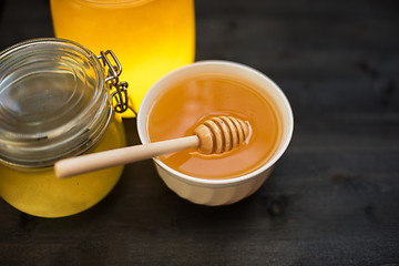 Image showing Honey with walnut