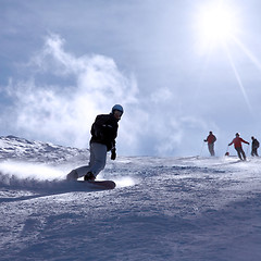 Image showing man, manlig, åker snowboard