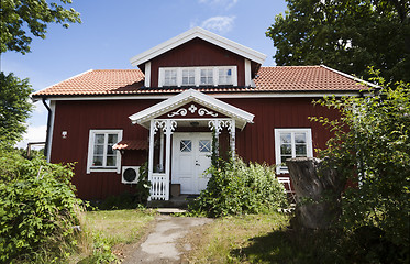 Image showing red house