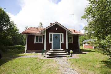 Image showing red cottage