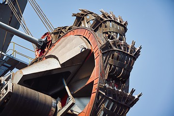 Image showing Huge mining machine