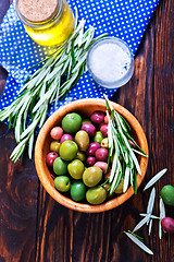 Image showing green olives