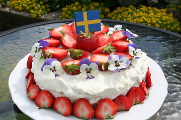 Image showing Midsummer gateau with Swedish strawberries