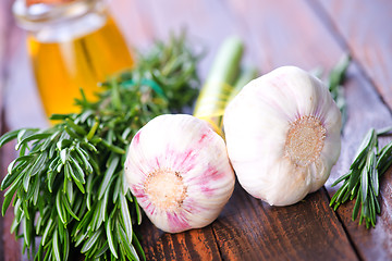 Image showing garlic and olive oil