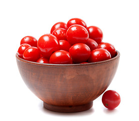 Image showing Wet cherry tomato in ceramic bowl