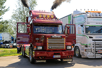 Image showing Classic Scania 143H Blows Steam Through Pipes