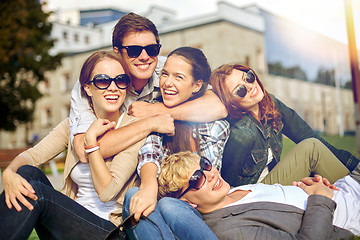 Image showing group of students or teenagers hanging out