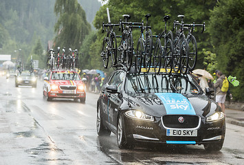 Image showing Sky Team's Technical Car Driving in the Rain - Tour de France 20