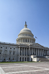 Image showing Front of US Capitol