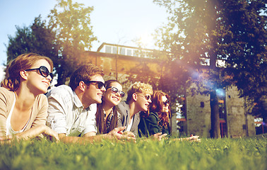 Image showing group of students or teenagers hanging out