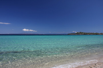 Image showing Beauriful nuances of blue and green colour on the beach