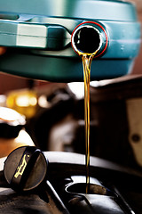 Image showing Fresh motor oil